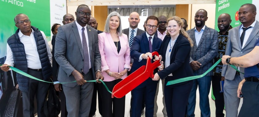Ribbon cutting ceremony at World Health Expo Labs Cape Town